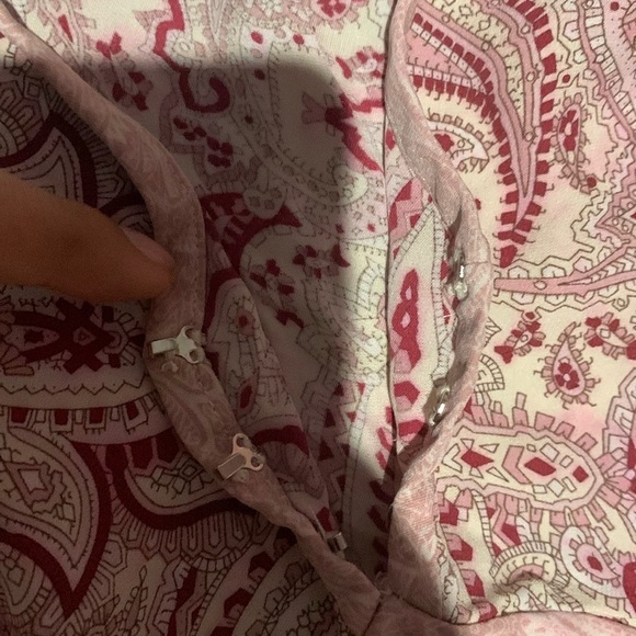 Petite Sophisticate women’s Pink Vest - Picture 3 of 3